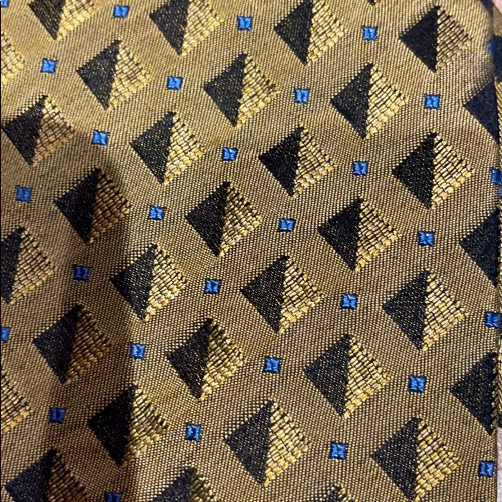 Necktie